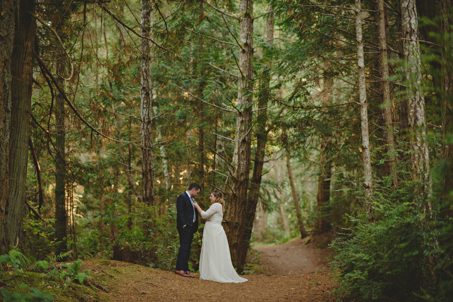 vancouver island documentary wedding photographer