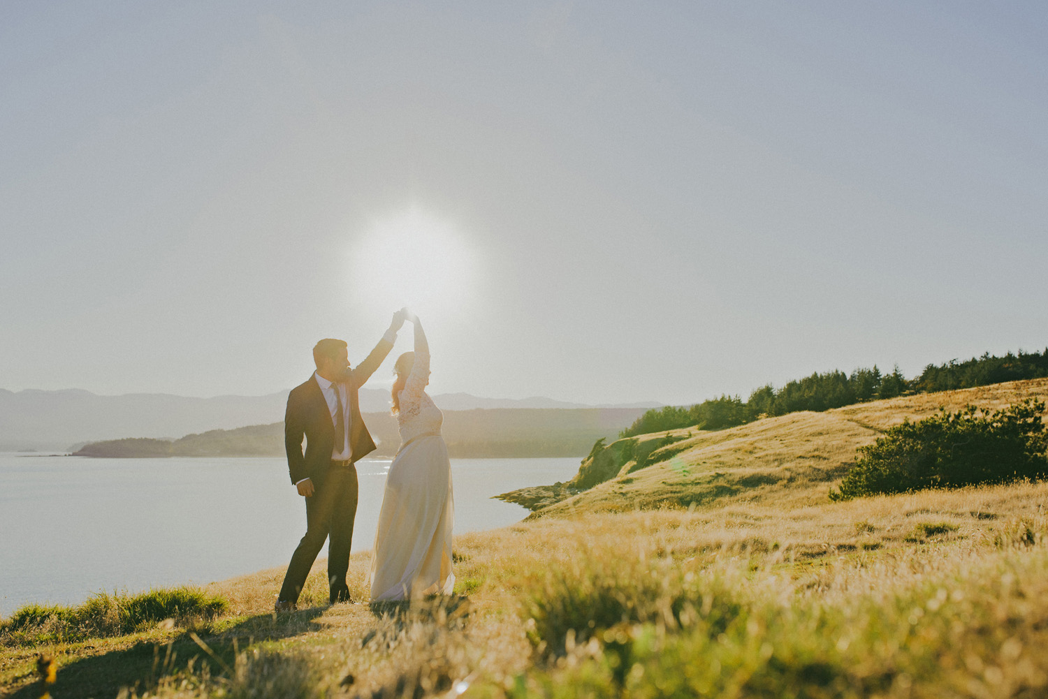 vancouver island documentary wedding photographer