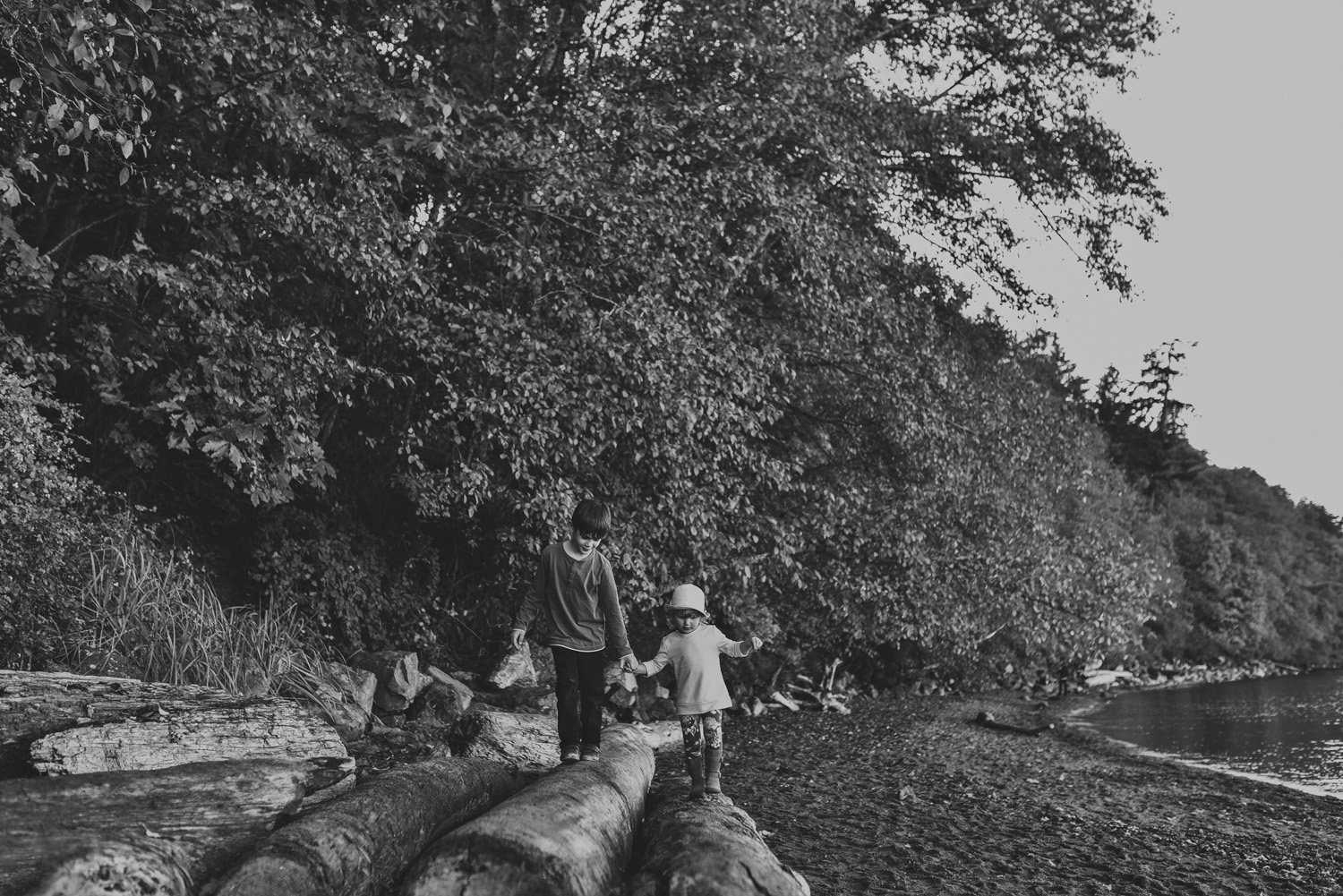 vancouver island beach side lifestyle family session