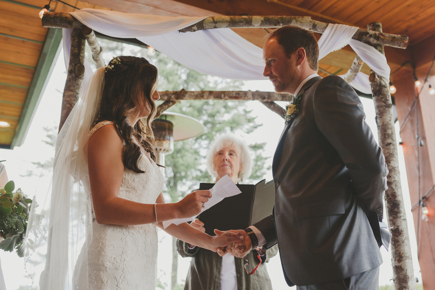 fall wedding sea breeze lodge hornby island