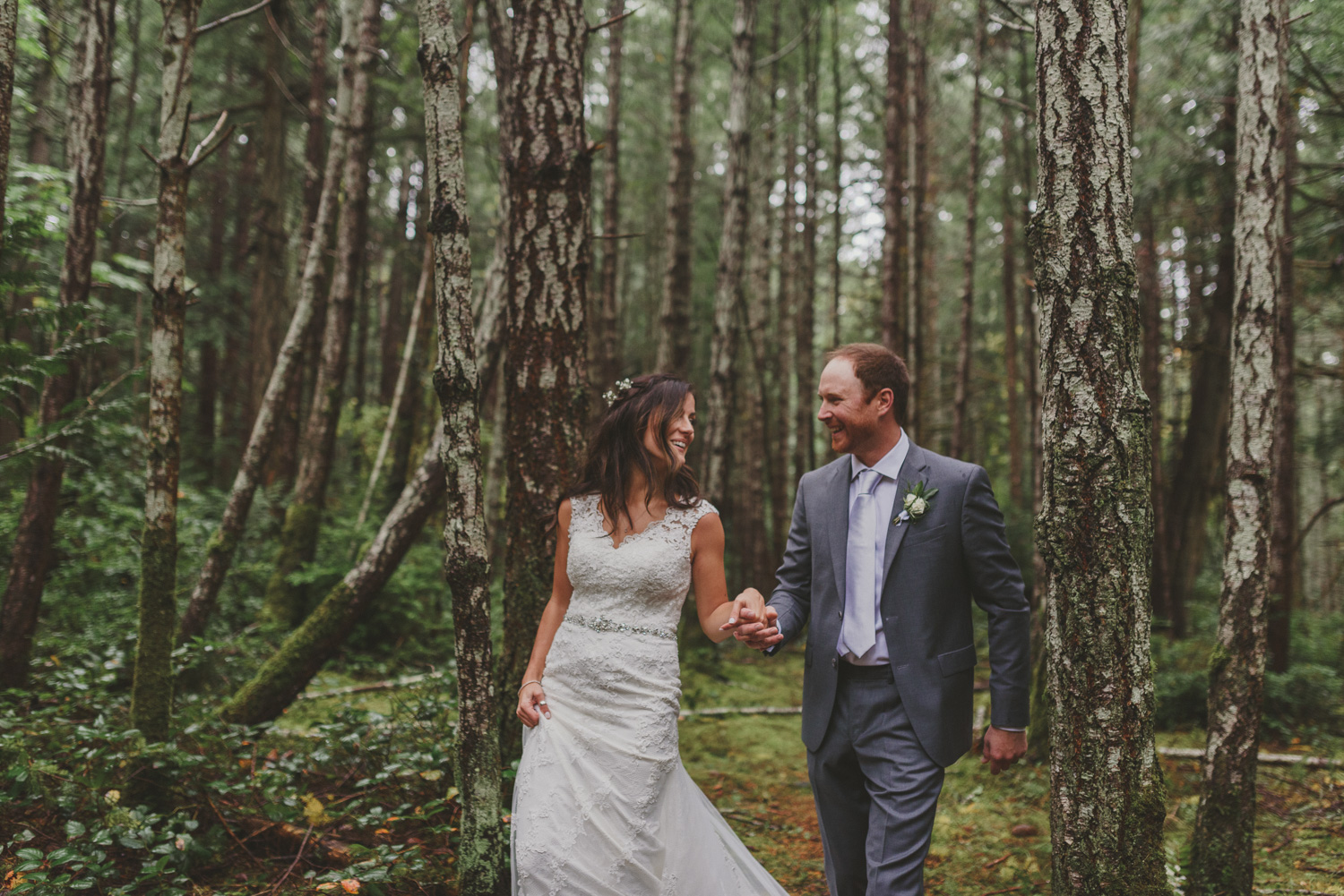 fall wedding sea breeze lodge hornby island