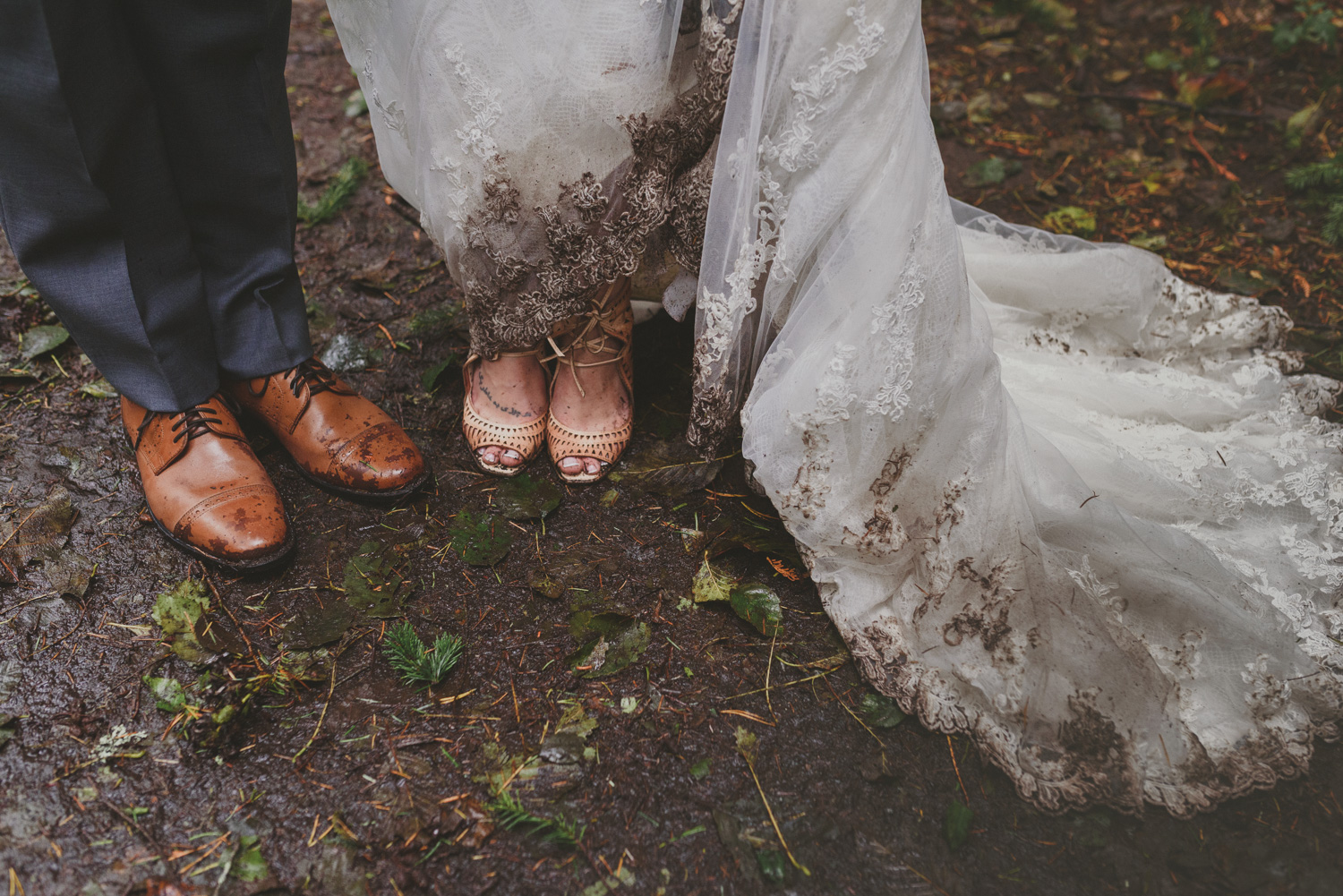 fall wedding sea breeze lodge hornby island