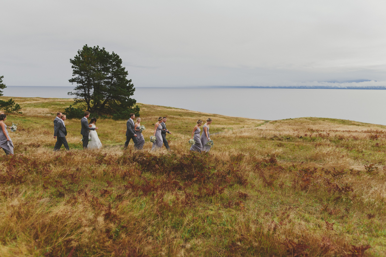 fall wedding sea breeze lodge hornby island