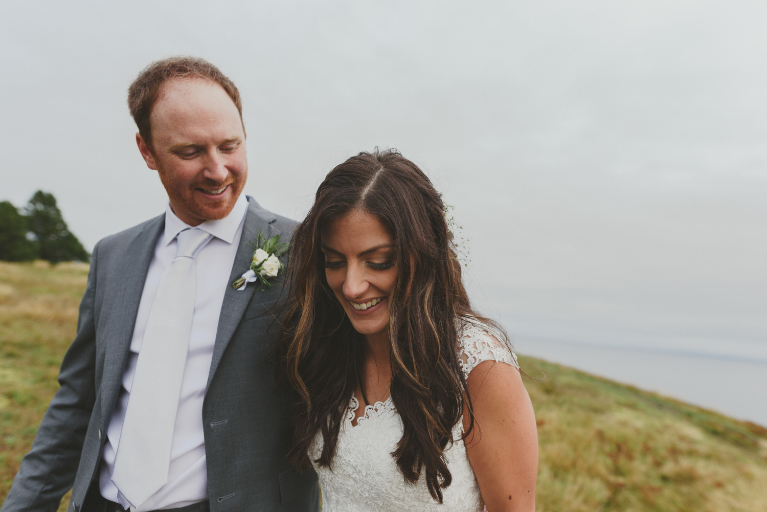 fall wedding sea breeze lodge hornby island