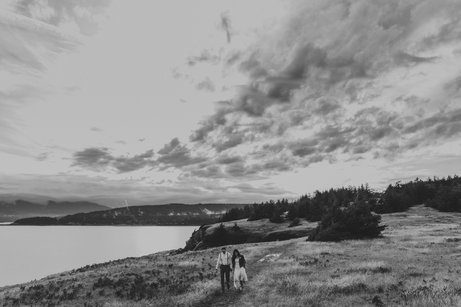 fall wedding sea breeze lodge hornby island