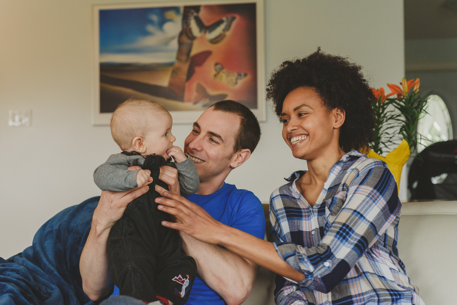 comox bc lifestyle family photography-candid portrait of a mixed race family