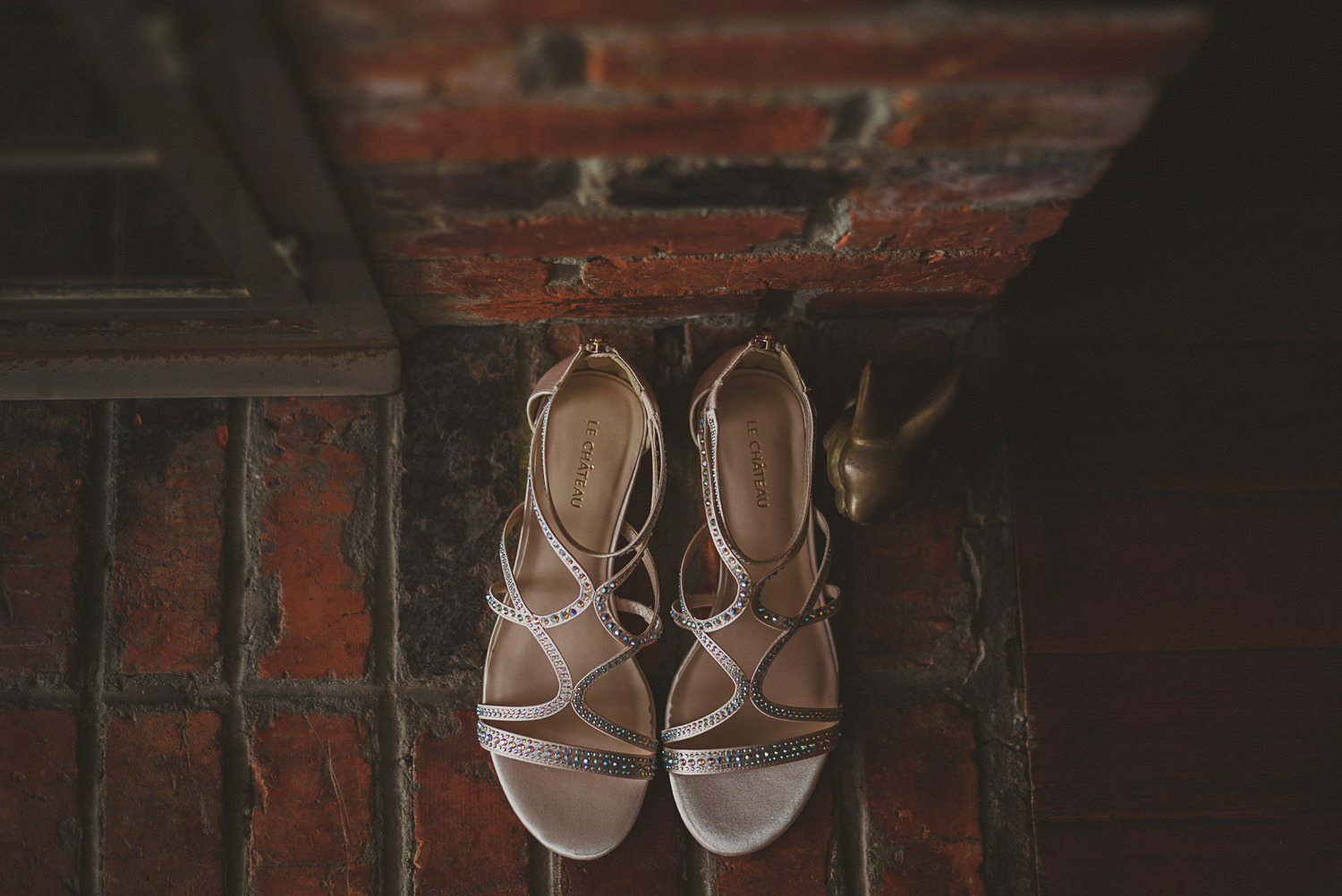 bride’s wedding shoes at overbury resort thetis island wedding - 