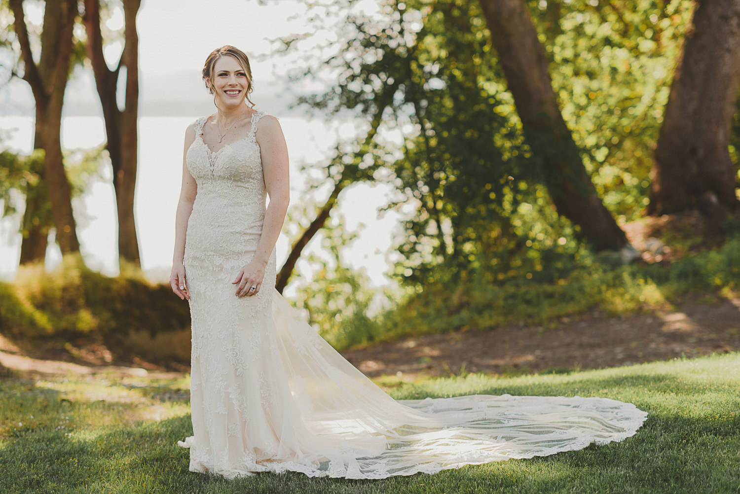 bride at overbury resort thetis island wedding 