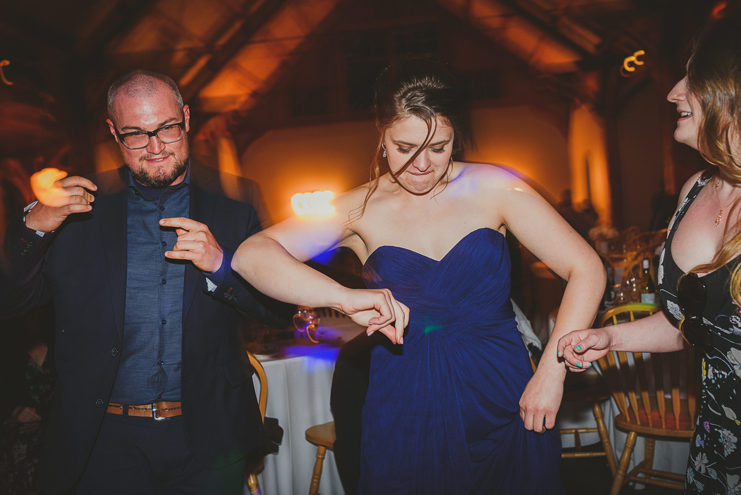 guests dancing at overbury resort thetis island wedding 