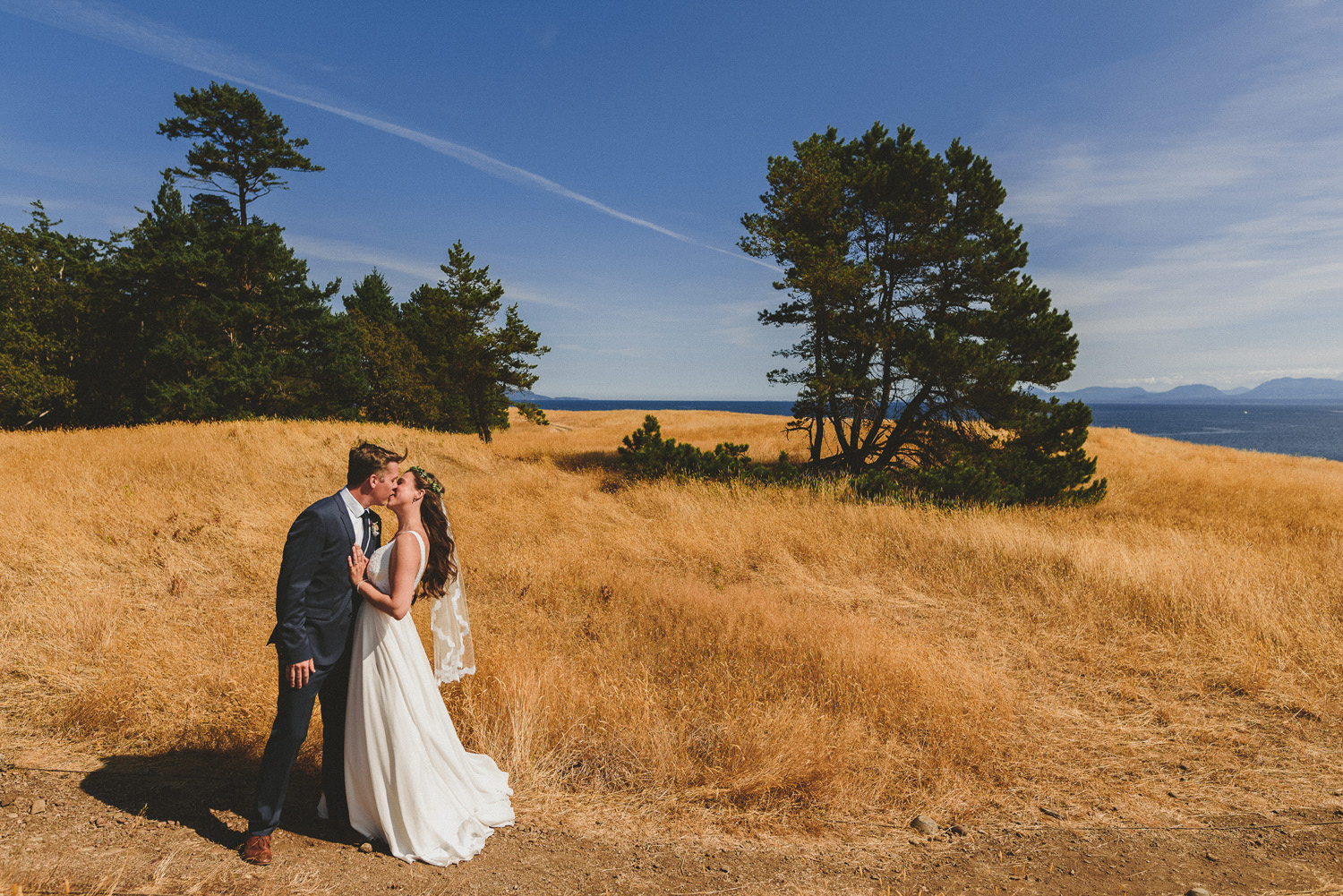 bride and groom hornby island wedding vancouver island